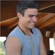 Studente diplomato, disponibile a dare ripetizioni a bambini e ragazzi di scuole elementari e medie